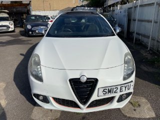 /photos/10162/0a2f25fd-e95a-43d5-badf-12021218e886_i320x240.jpg